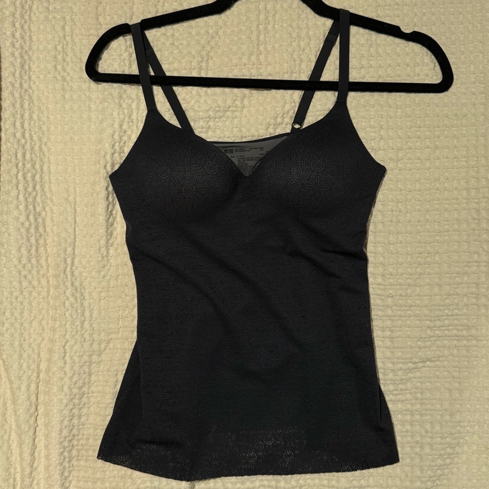 UNICLO Bra Tank
